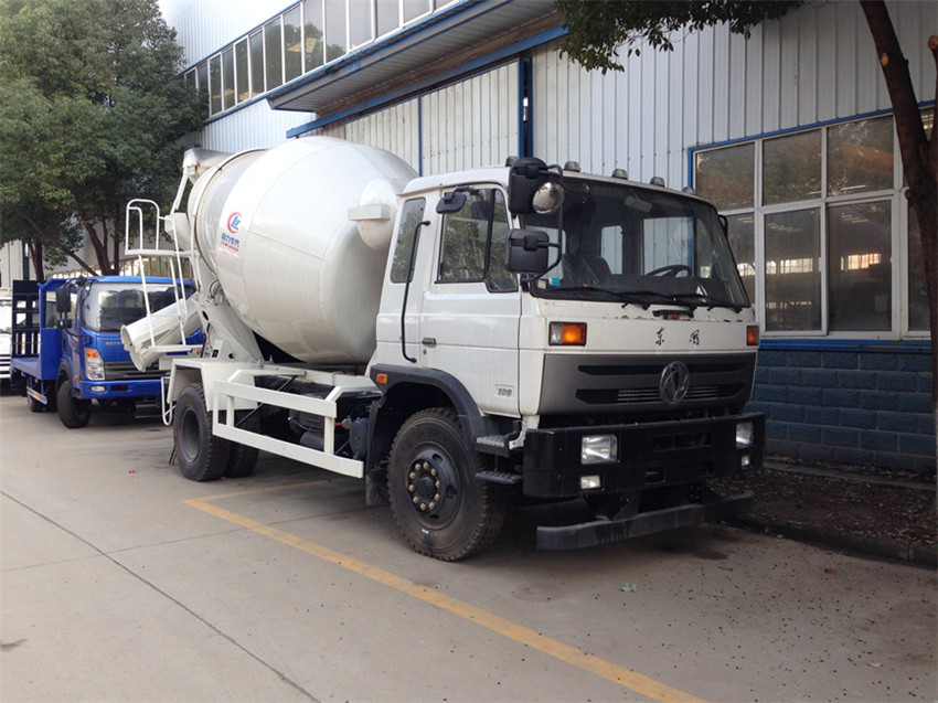 東風(fēng)6/7方攪拌車(chē)